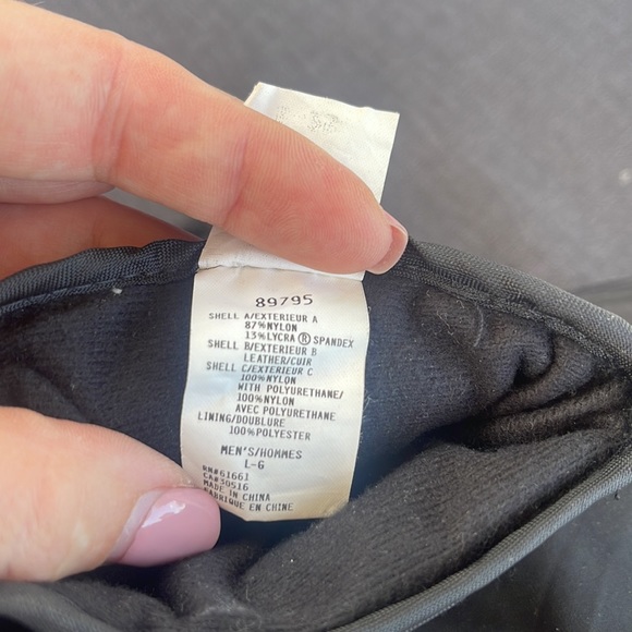 Winter Gloves - Picture 4 of 4